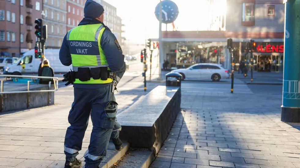Kommunal ordningsvakt på offentlig plats, nu i var femte kommun.