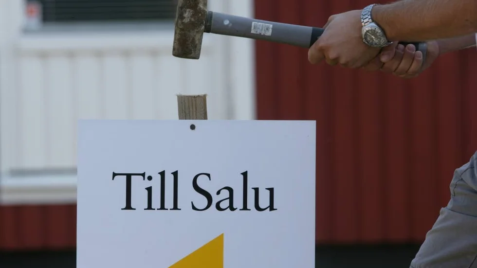 SIGNALER. Det har varit lätt att låna, vilket resulterat i ständigt höjda fastighetspriser. ?Foto: Fredrik Sandberg/TT