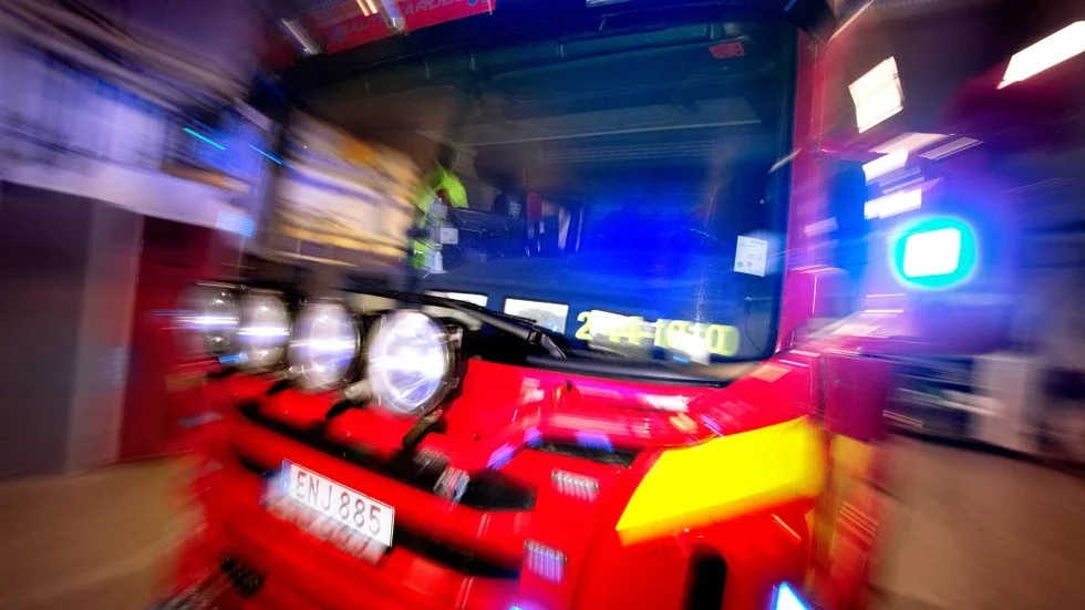 Ett stort antal brandmän deltog i insatsen kring branden under fredagskvällen och natten. Förutom styrkor från Åmsele deltog även brandmän från Lycksele, Norsjö och Rusksele.