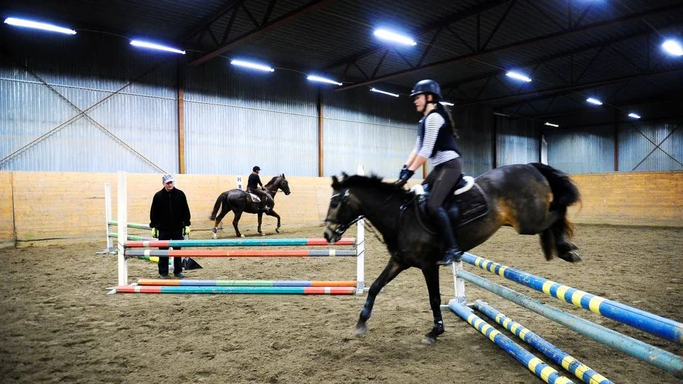 SPONSRING. Det kommunala bolaget Lulebo är huvudsponsor åt Luleå ridklubb. Ett gott exempel på sponsring, anser kommunens revisorer.