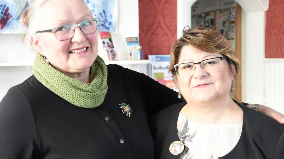 Årsmöte. Elsy Hedlund, IKF och Lorena Cruz, Esperanza, hoppas på en givande helg.
