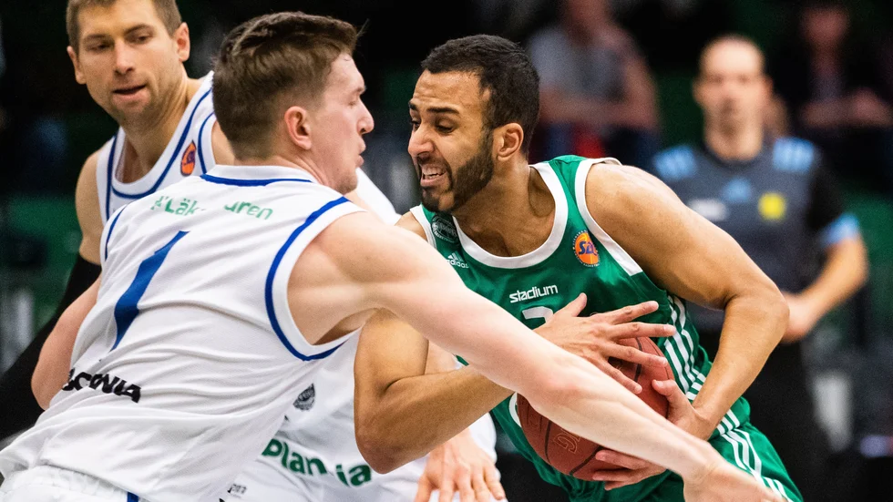 Jonathan Person mot Adam Rönnqvist.