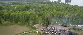 Ladugård totalförstörd i brand – utreds nu av polisen: "Tror att någon varit oaktsam"