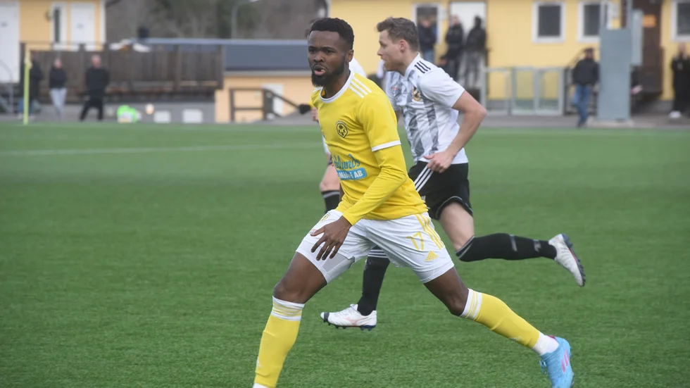 Laurenzo Douglas Larky är osäker på spel mot Nässjö.