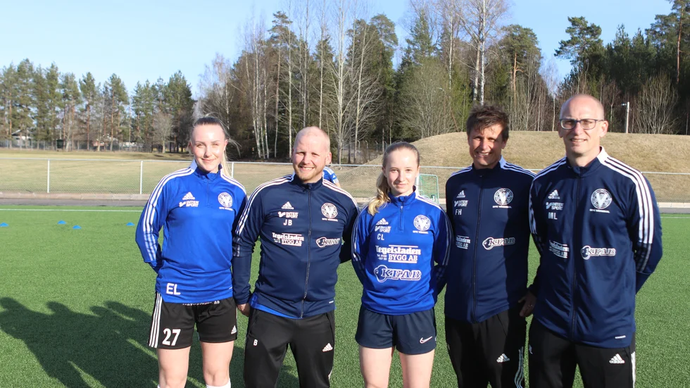 DFK:s ledartrio, Joel Brodén, Fredrik Harrsjö och Mikael Lundh tillsammans med nytillskotten Emma Lindqvist och Jana Güntert.