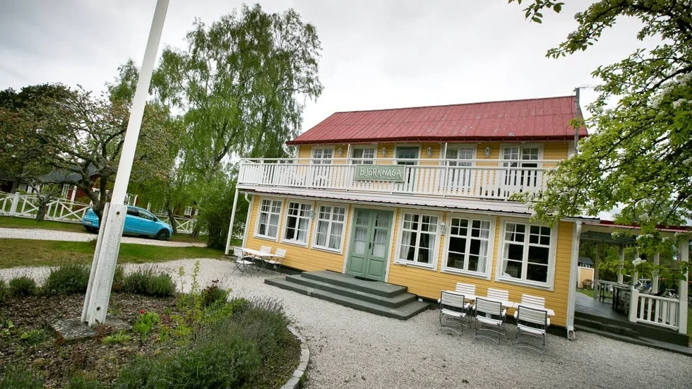 Har du drygt 7 miljoner kronor som bara ligger någonstans? Då kan Björkhaga bli ditt.