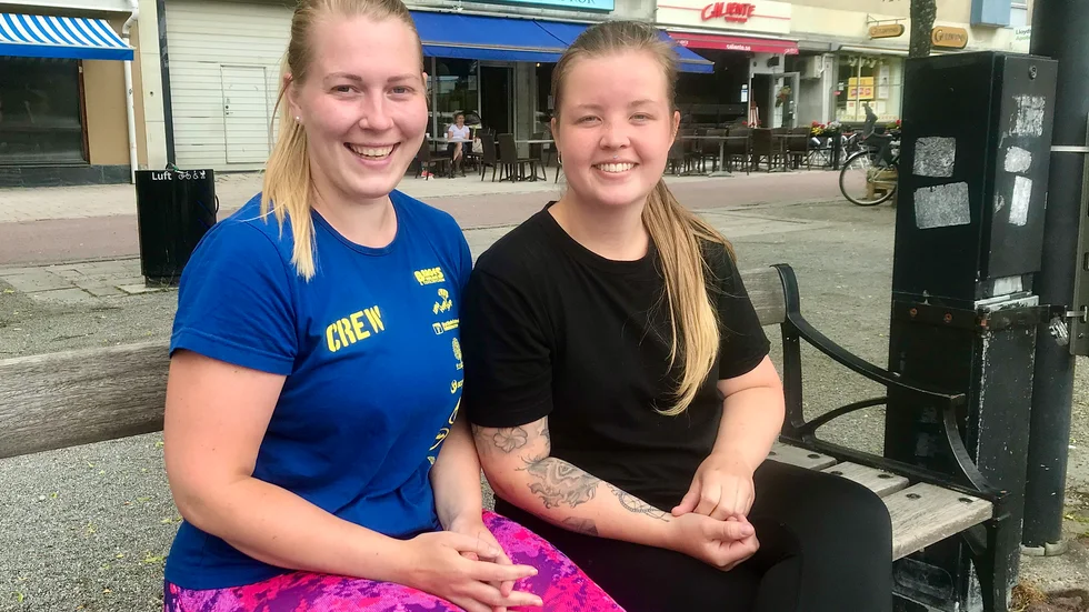 Amanda Gyllenpanzar och Shani Wiik säger att det är svårt att själv tjäna ihop pengar till en egen kontantinsats.
