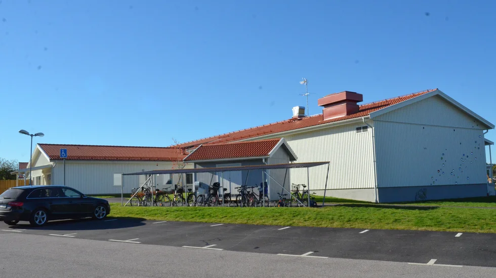 Förskolan Solkullen har utsatts för en skadegörelse, där föremål till ett värde av 3 000 kronor skadats.