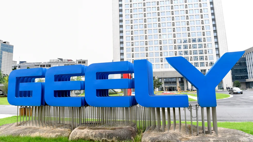 Geely hoppas få fart på elbilsförsäljningen med nytt bolag, enligt Reuterskällor. Arkivbild
