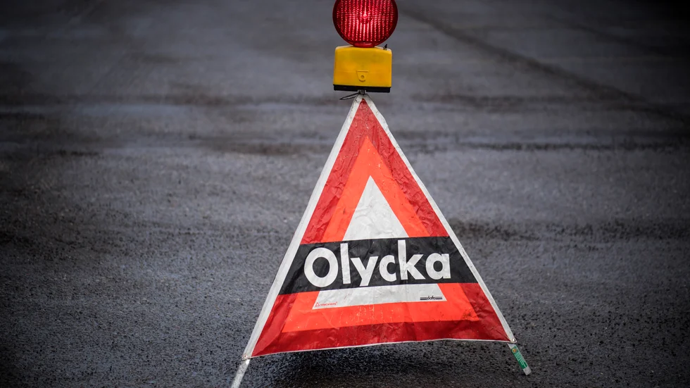 Strax efter klockan fyra inträffade krocken mellan personbilen och tåget i Lindesbergs kommun. Arkivbild.