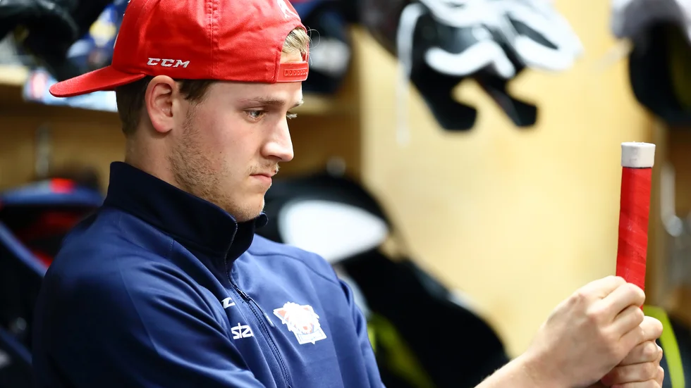 LHC-forwarden Henrik Törnqvist tycker pressen på sig själv är tuffare att hantera än pressen utifrån. 