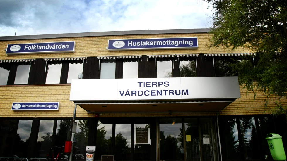 Öppna kaféet på Tierps vårdcentral igen, skriver Sverker Sjöqvist.