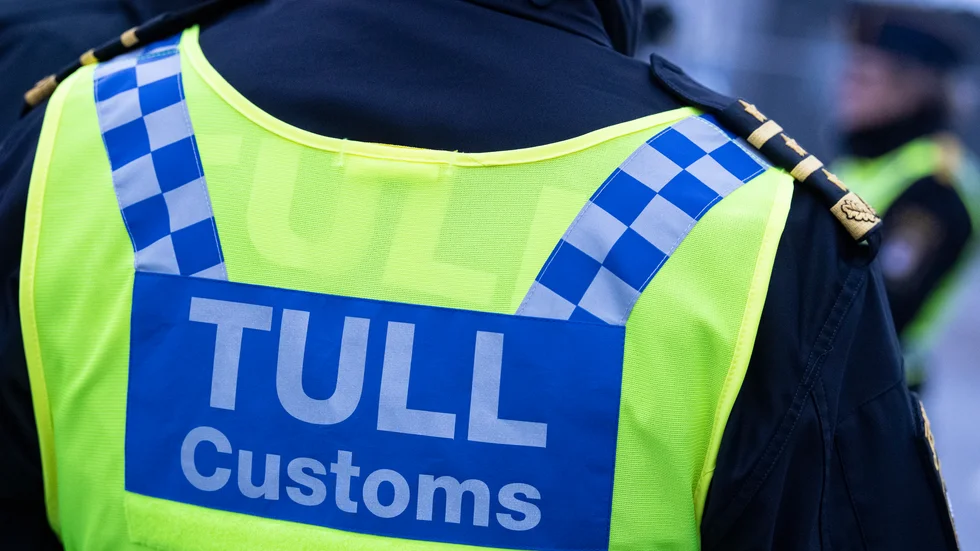 När tullen slog till mot smugglarna hittades 97 liter amfetaminolja i deras skåpbil. Arkivbild.