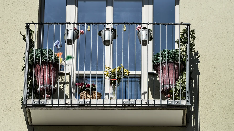 I regeringen har vi infört ett investeringsstöd, som gör att staten är med och betalar de som bygger bostäder i utbyte mot att de lovar lägre hyror och mindre klimatpåverkan. Stödet gör skillnad, skriver Emma Hult (MP) och Björn Johansson (MP).