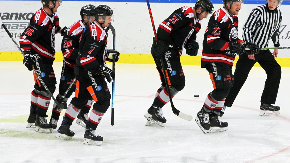 Den 7 oktober spelade Mjölby sin senaste hockeymatch. Nu blir det inget mer spel förrän tidigast den 2 januari.