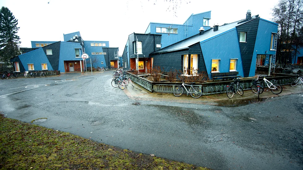 Kråkbergsskolan (bilden) och Sunderby skolan har gjort ett utskick till elever och vårdnadshavare om tjuvplingningar som drabbat bybor. Där uppmanar de drabbade som upplever obehag att göra en polisanmälan.