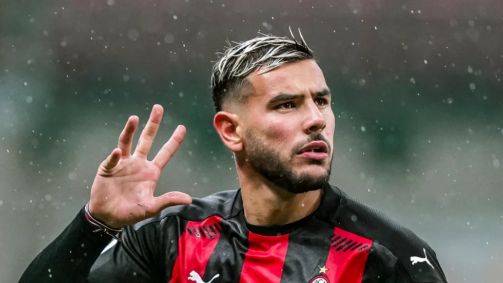 Theo Hernandez räddade en poäng åt Milan. Arkivbild.