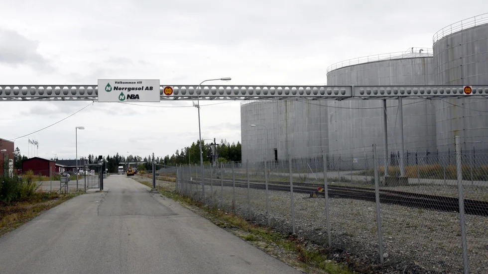 Ett i nuläget "hemligt" finskt företag i gasolbranschen har hyrt in sig i det tomma gasolbergrummet på 100 000 kubikmeter på Haraholmen. (Arkivbild)