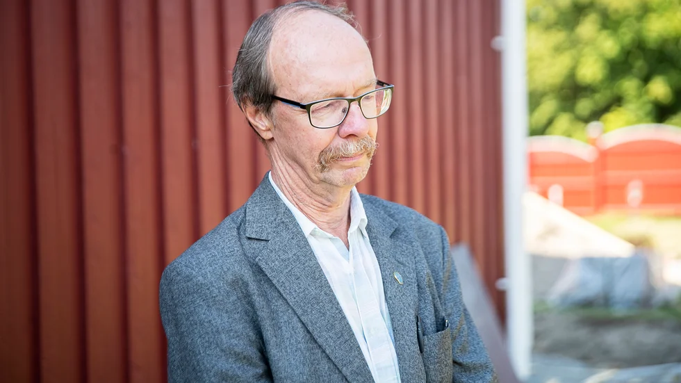 Jan-Eric "Texas" Carlsson (C) avgår med omedalbar verkan som ordförande i Centerpartiet i Nyköping.