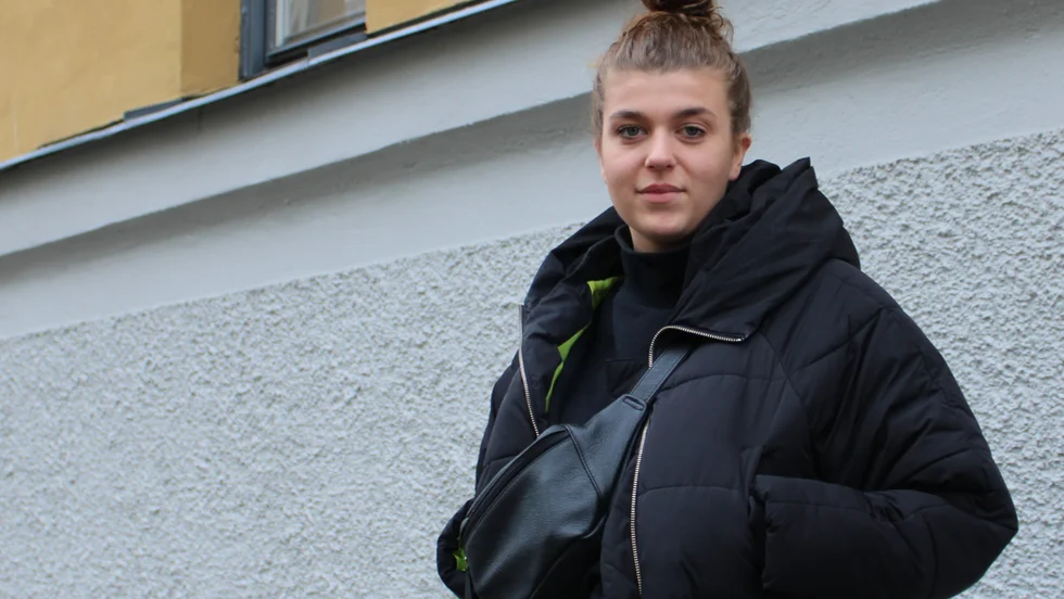 När hon var 16 år gammal flyttade Malin Andersson till Norrköping från Vingåker för att studera på Film & Musikgymnasiet.
