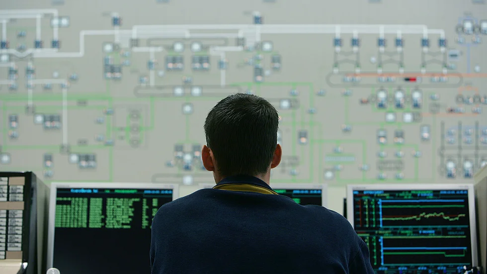 Kärnkraften är alltför osäker för att vara framtidens energikälla, menar skribenten.