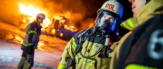 Bildextra: Se brandmännens kamp mot lågorna