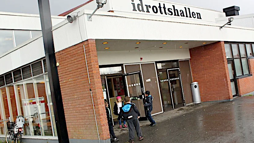 "Självklart kan satsningar på folkhälsan kosta pengar. Men att inte satsa på folkhälsa blir i förlängningen en dyr historia", skriver debattörerna,