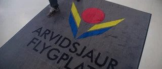 Flygplatsanställd ifrågasatte kommunalrådet – förlorade uppdrag