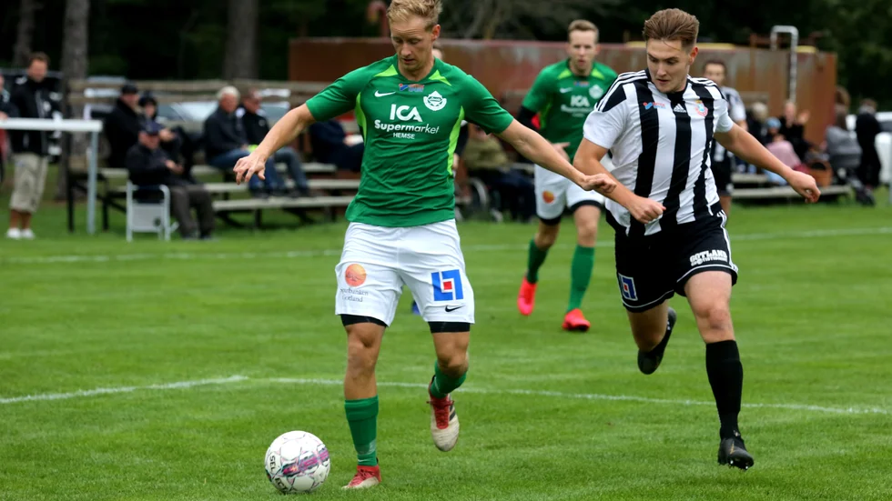Levide stormar mot serieseger, men om det verkligen blir spel i division 3 återstår att se.