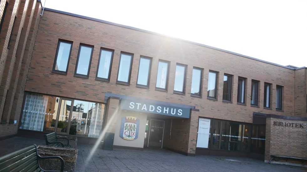 Insändarskribenten tycker inte att det klarnat mycket, vad gäller att beskriva det som pågår i stadshuset som "Putinfasoner".