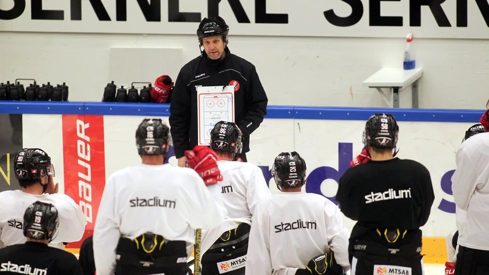 Tony Zabels Vita Hästen har avverkar 46 av de 52 omgångarna i hockeyallsvenskans grunderie.