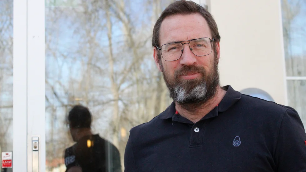 Marcus Ulmer är rektor för Alphaskolan i Västervik. Även Alpha övergår nu till fjärrundervisning.