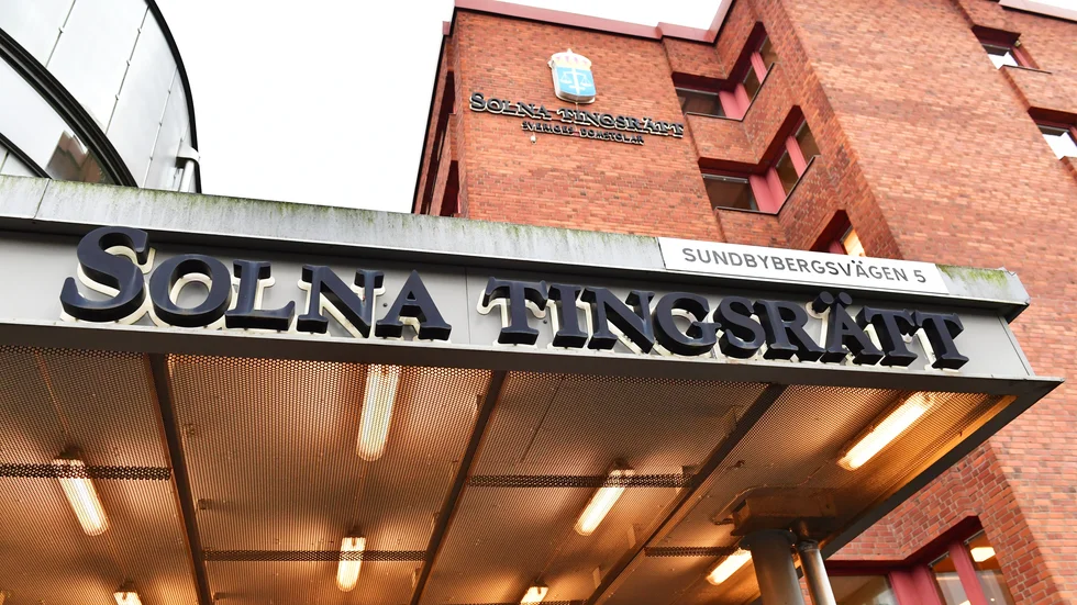 Solna tingsrätt häktar 19-åringen på sannolika skäl misstänkt för mord. Arkivbild.