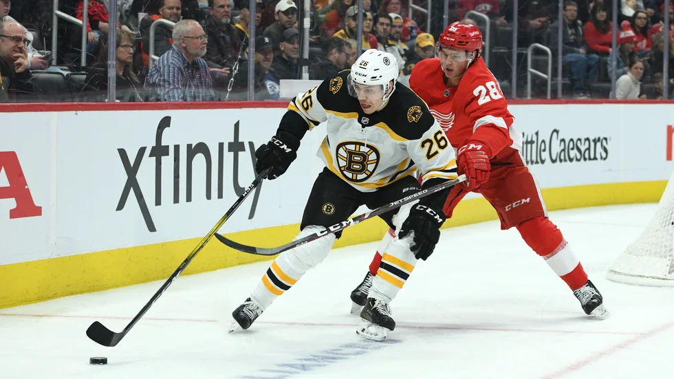Pär Lindholm är uppsatt på waiver av Boston och kan hamna i ett annat NHL-lag.