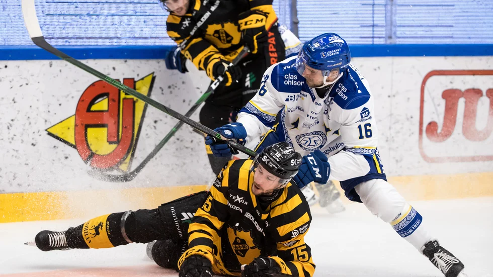 Leksand fick AIK på fall. I tredje perioden vände Leksand och vann med 5–3.