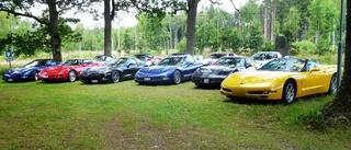 Corvetteklubben tar ångtåget i Västervik
