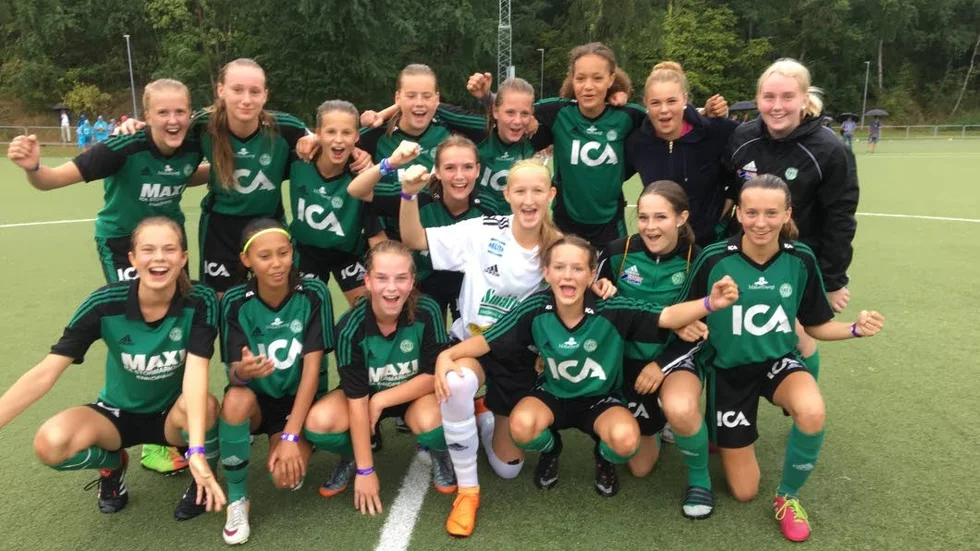ESK och Fanna är båda vidare till åttondelsfinal.