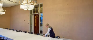 Häng tillbaka brösten