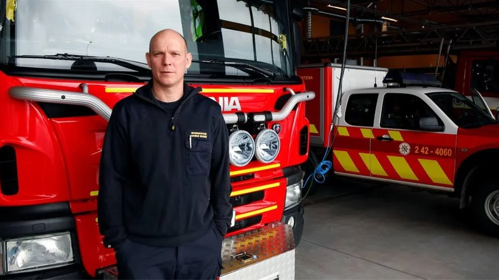 Hammarbys guldtränare Magnus Brodén var i går tillbaka på jobbet på Räddningstjänsten i Motala.