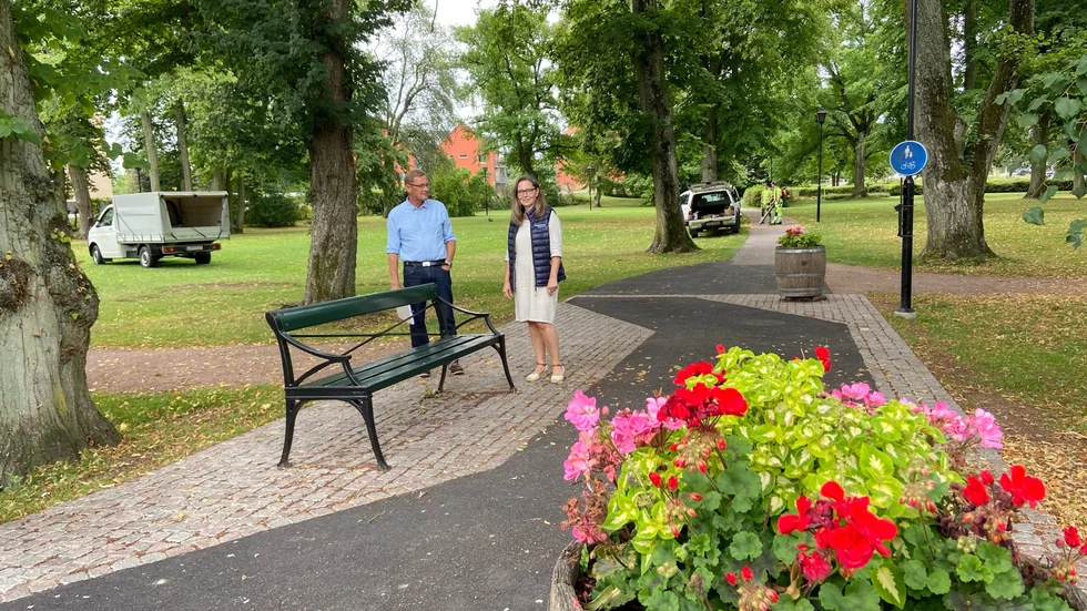 Leif Samuelsson och Annette Ohlsson anser att det var viktigt att ge parken mer inbjudande entréer. 
