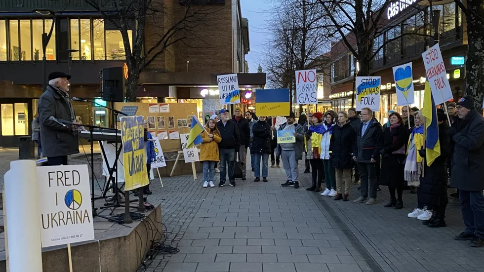Hans Marklund talade under manifestationen mot Putins krig. 