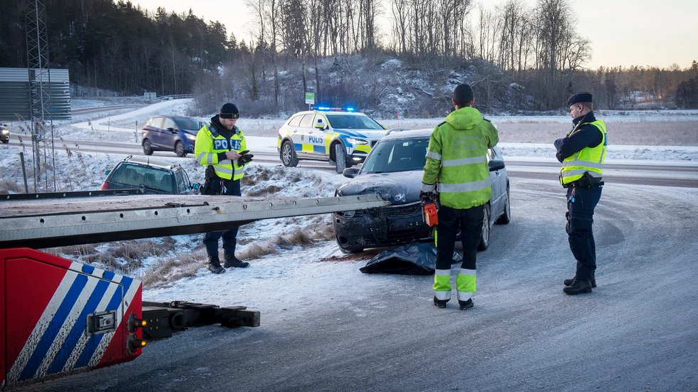 Olyckan inträffade vid halv åtta på måndagsmorgonen.