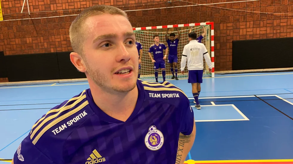 Jonatan Gren har valt att stanna i Norrköping och väljer spel i Sleipner i division 2.