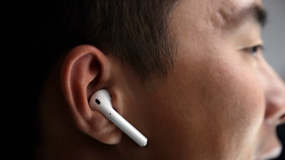 Norrans krönikör har skrivit en avskedsballad till sina AirPods.