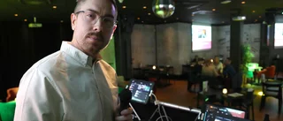 Hans quiz har roat Linköpingsborna i över tio år – men nu blir det i ny lokal