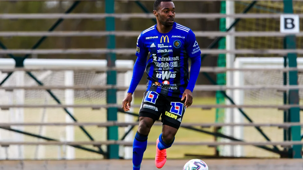 Det två senaste säsongerna har Success Chimankpa Nwosu spelat i Karlstad.