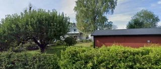 Stor villa i Mellösa har fått nya ägare - prislappen: 3 975 000 kronor