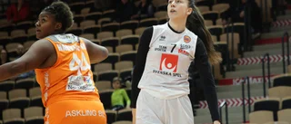 Centerstjärnan tvingades bryta – då vände matchen