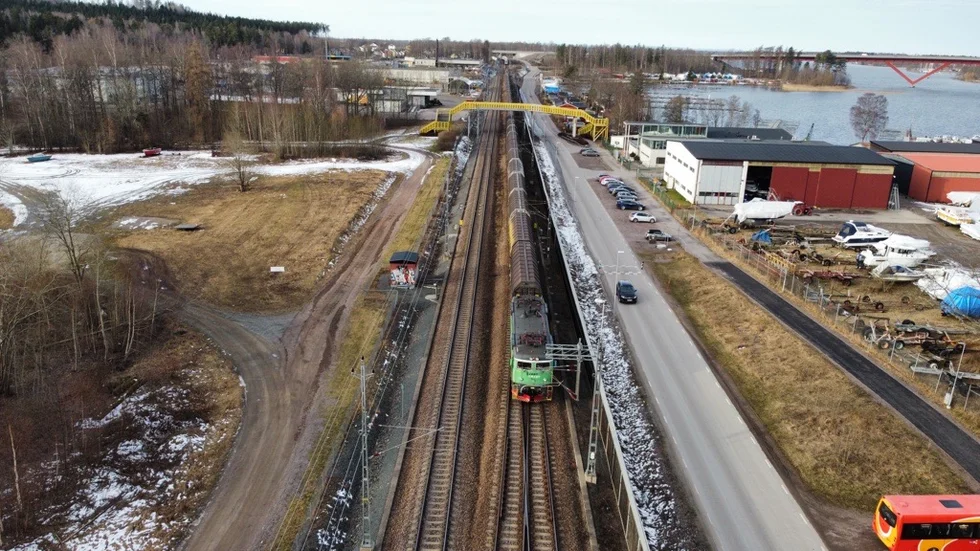 Tågstopp mellan Mjölby och Motala.