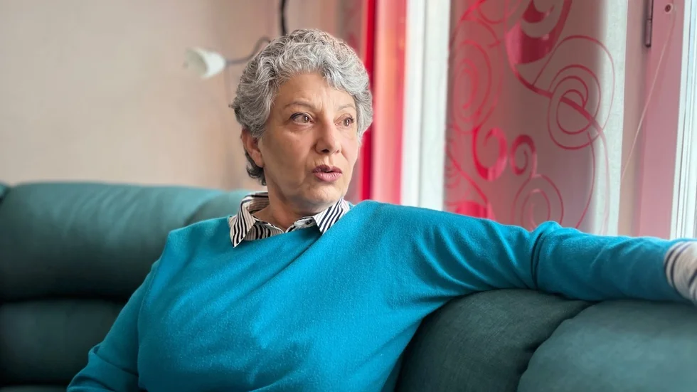 Maryam Kavoosi misses her sisters. "You never become so Swedish that you get someone as close as a sister," she says.